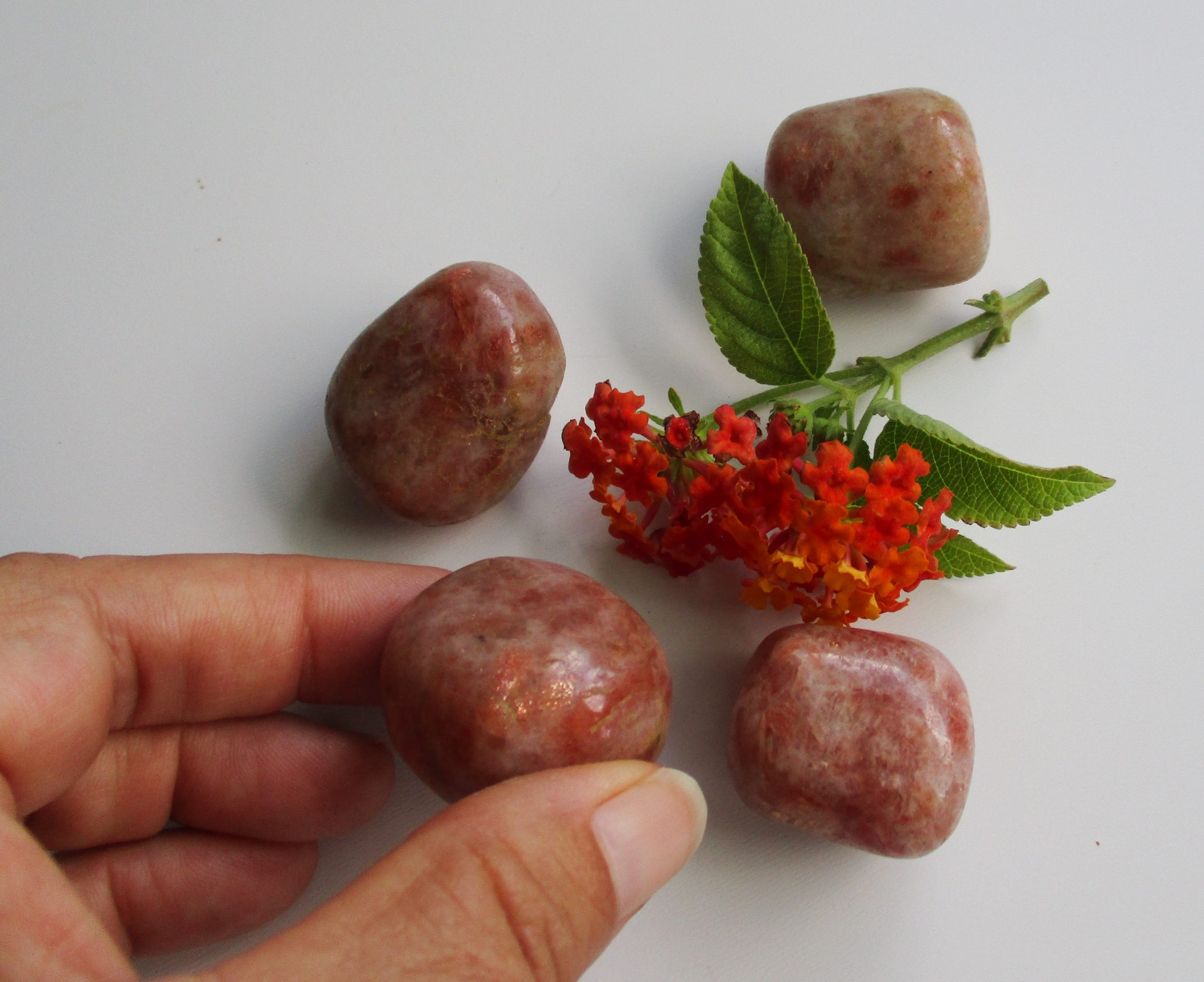 sunstone, tumbled sunstone