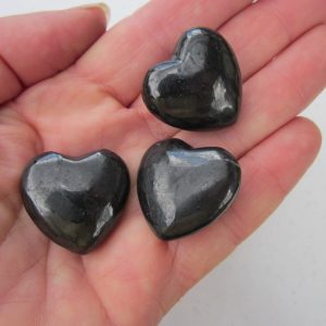 shungite hearts