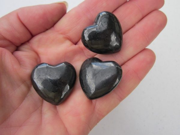 shungite hearts