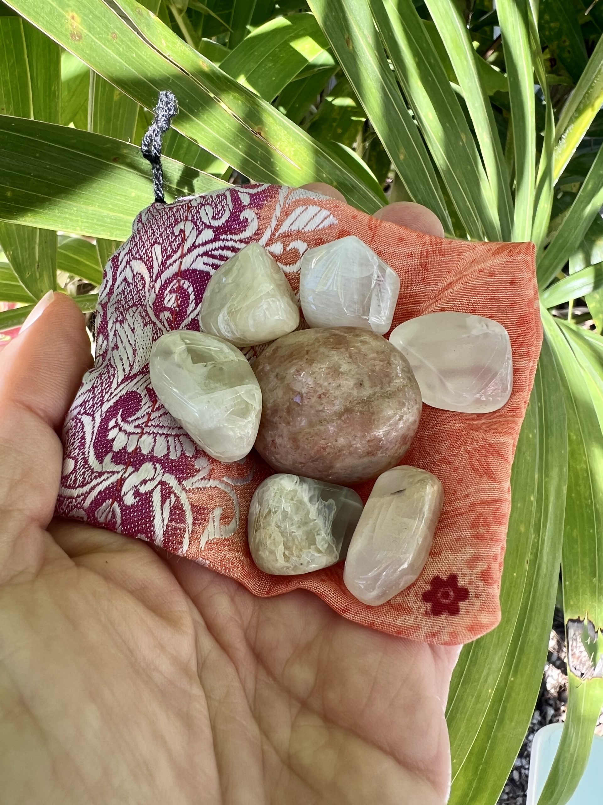 sunstone, moonstone
